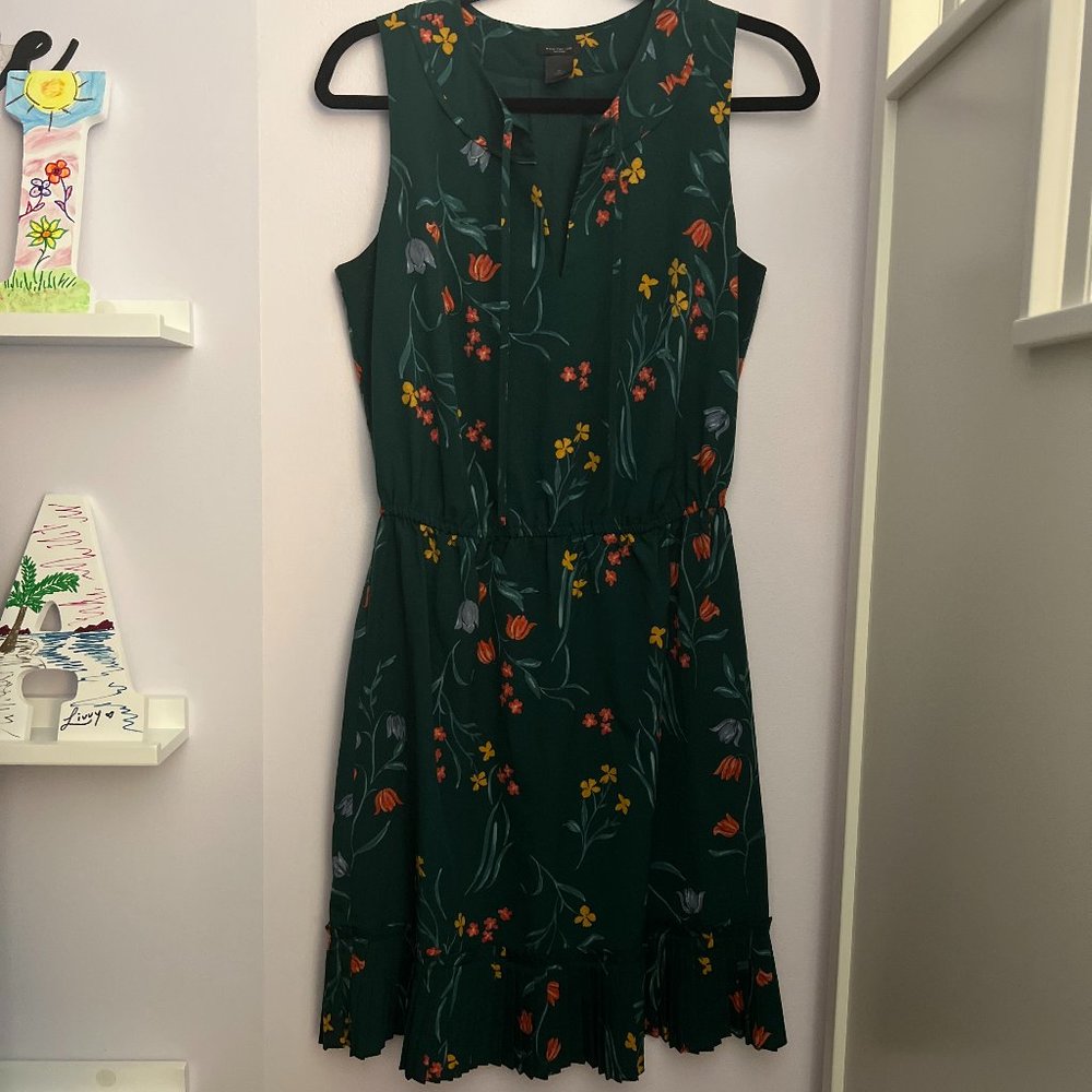 Ann Taylor Factory Knee-Length Floral Dress